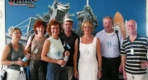 De reisgenoten van 2003 bij Kennedy Space Center